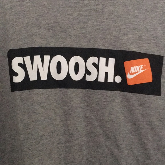 Nike T-shirt - Picture 2 of 4